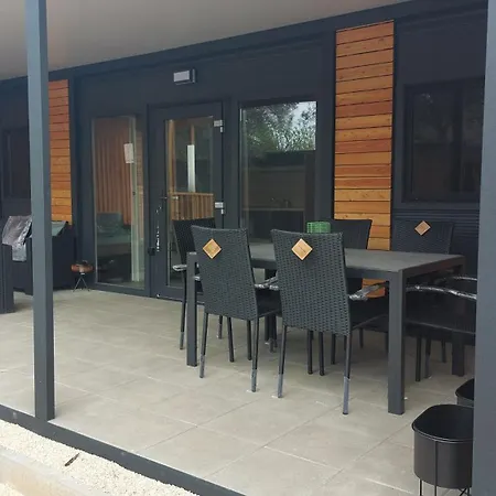 Brin Camp Apartment *